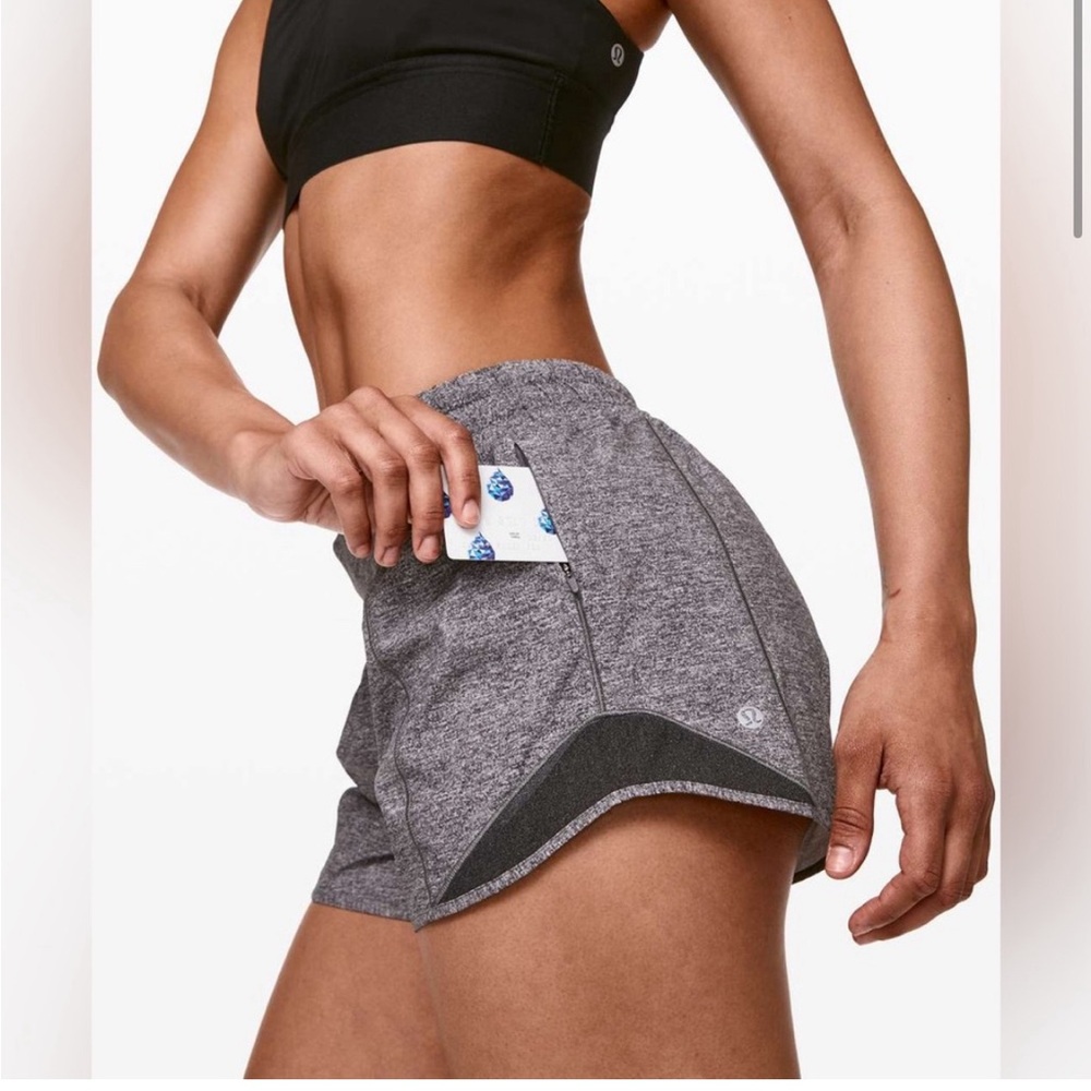 Lululemon Hotty Hot HR shorts 4” sz 4. Heather black